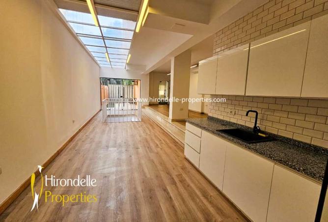 8331230 - Property Image 3