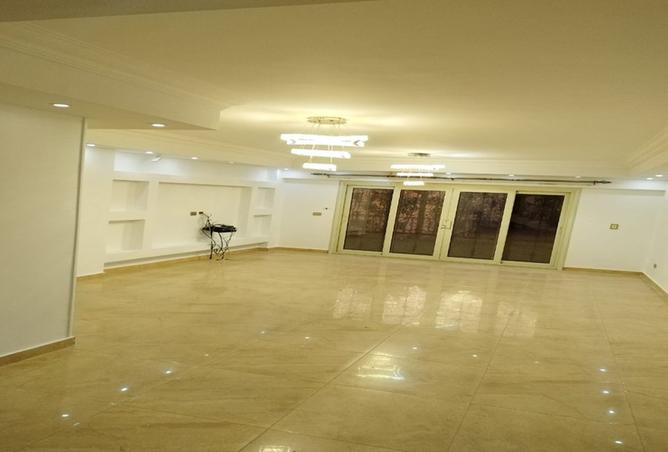 8381980 - Property Image 3