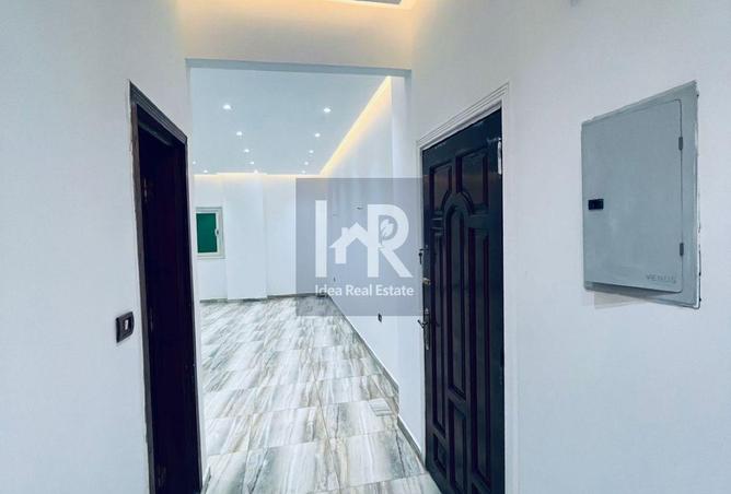 8335800 - Property Image 3