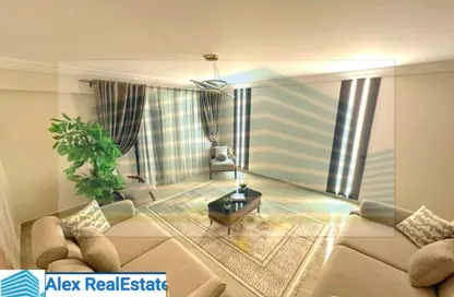 Apartment - 3 Bedrooms - 2 Bathrooms for rent in Madkhal Sharkt Al Nakhl Wa Al Handasa St. - Smouha - Hay Sharq - Alexandria