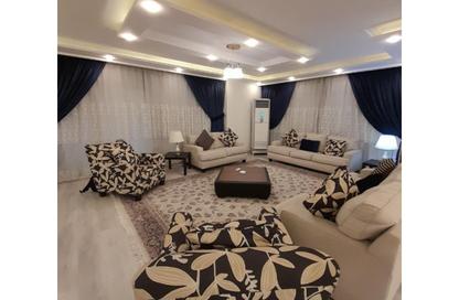 Apartment - 4 Bedrooms - 2 Bathrooms for rent in Lozaka St. - 6th Zone - Nasr City - Cairo