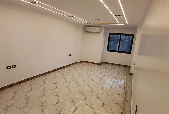 8370406 - الصورة الرئيسية للعقار