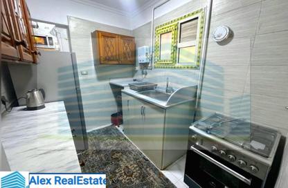 Apartment - 2 Bedrooms - 2 Bathrooms for rent in Hayatem St. - Stanley - Hay Sharq - Alexandria