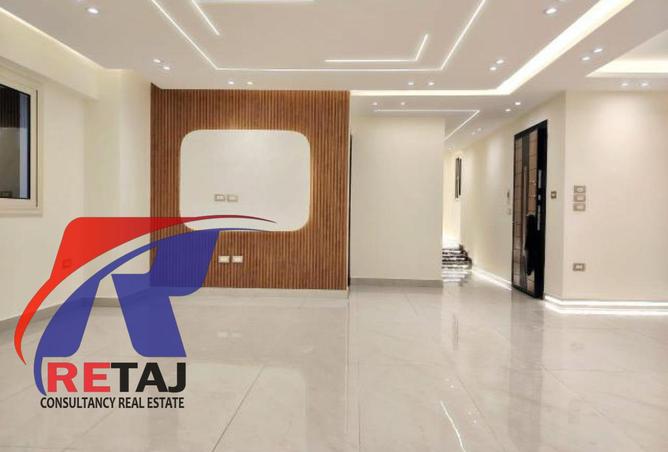 8343598 - Property Image 2