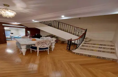 تاون هاوس - 5 غرف نوم - 4 حمامات للبيع في مينا ريزيدنس - المستثمرين الجنوبية - مدينة القاهرة الجديدة - القاهرة