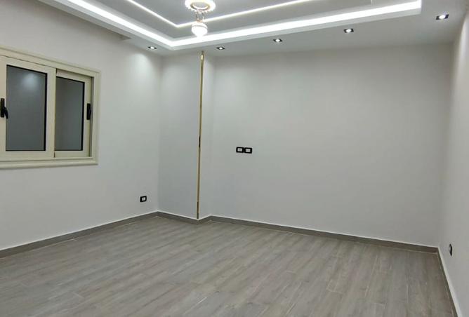 8345080 - Property Image 2