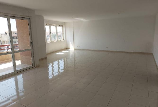 8347601 - Property Image 2