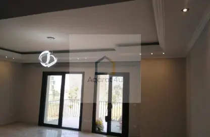 شقة - 3 غرف نوم - 3 حمامات للايجار في 6 ويست - بيفرلي هيلز - كمبوندات الشيخ زايد - الشيخ زايد - الجيزة