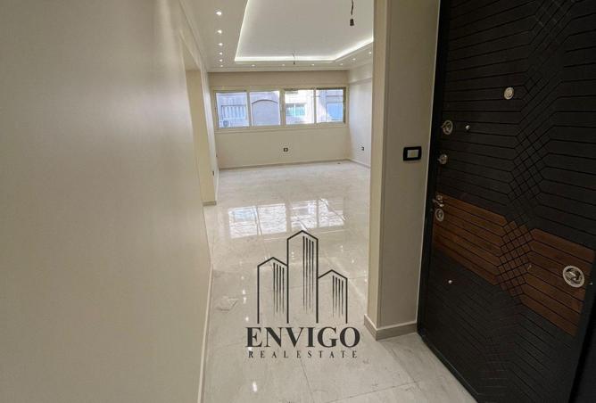 8352369 - Property Main Image