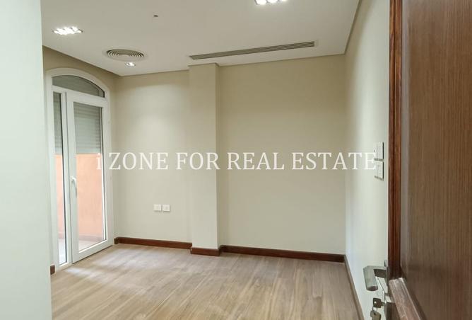 8352387 - Property Image 2