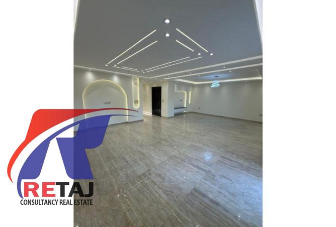 8352839 - Property Image 2