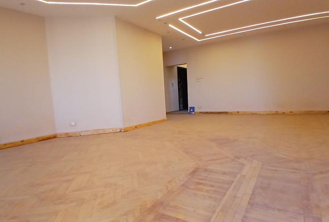 8593065 - Property Image 3