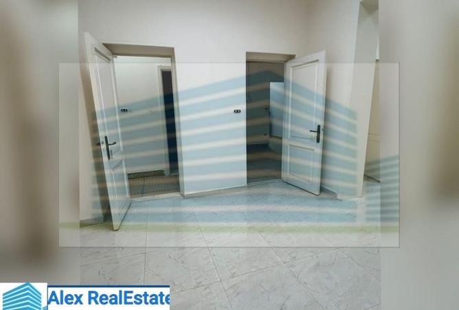 8358561 - Property Image 2