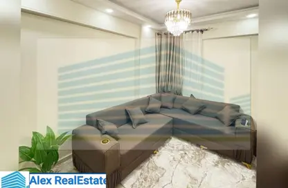 Apartment - 2 Bedrooms - 1 Bathroom for rent in Omar Lotfy St. - Sporting - Hay Sharq - Alexandria