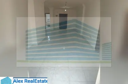 Office Space - 2 Bedrooms - 1 Bathroom for rent in Port Said St. - Sporting - Hay Sharq - Alexandria