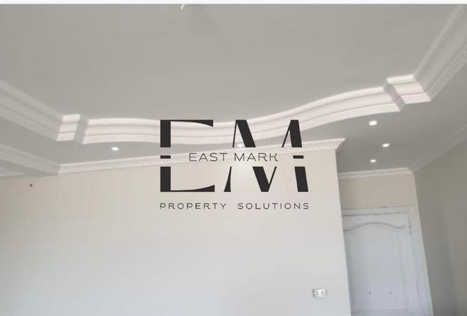 8363900 - Property Image 2