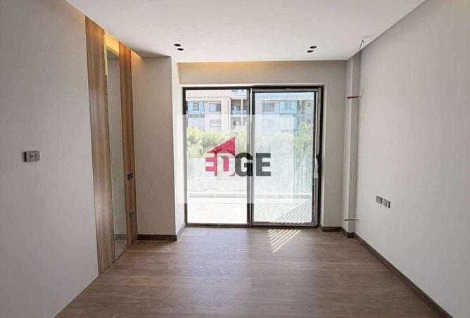 8370870 - Property Image 2