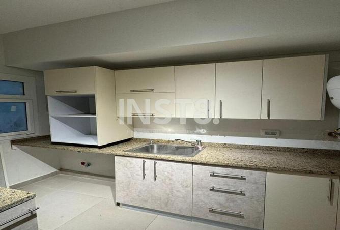 8364823 - Property Image 2