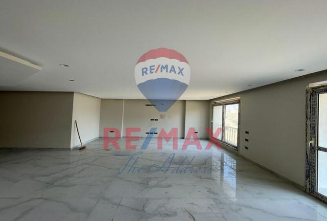 8364947 - Property Image 3