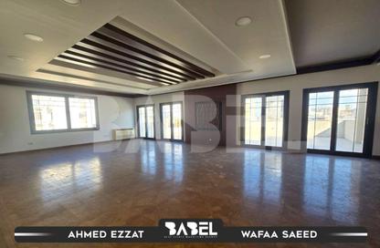 شقة - 4 غرف نوم - 4 حمامات للبيع في شارع كفر عبده - كفر عبده - رشدي - حي شرق - الاسكندرية