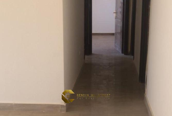 8370758 - Property Image 2