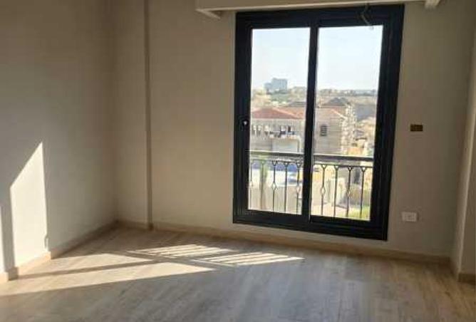 8366889 - Property Image 2