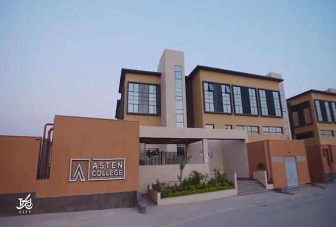 8366831 - Property Image 2