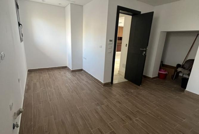 8369097 - Property Image 3