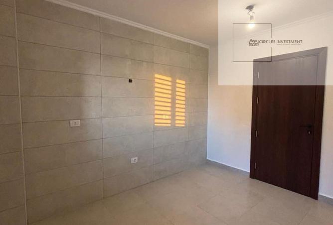 8369274 - Property Image 3