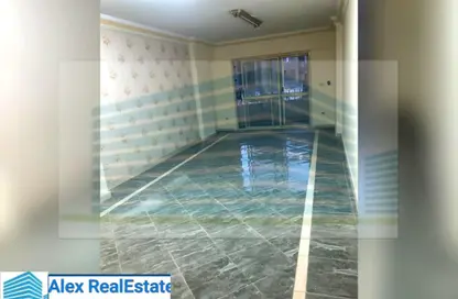 Office Space - 3 Bedrooms - 2 Bathrooms for rent in Abdel Salam Aref St. - Laurent - Hay Sharq - Alexandria