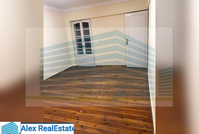 8370402 - Property Image 2