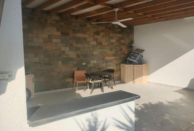 8371626 - Property Image 2