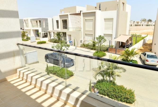 8371704 - Property Image 2