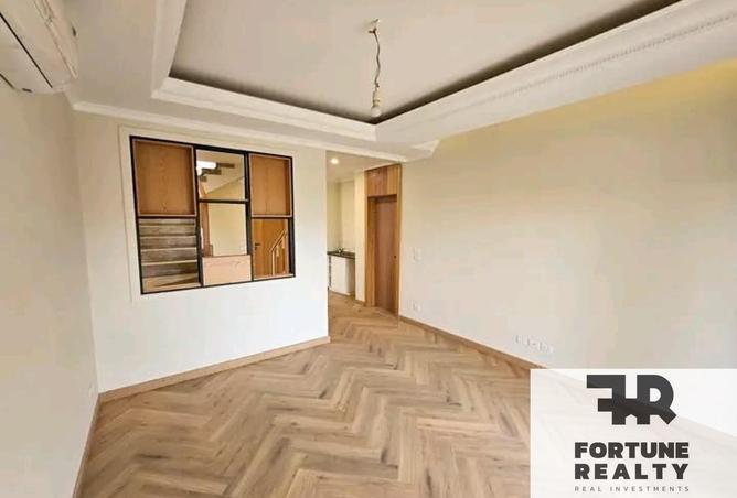 8371823 - Property Image 2