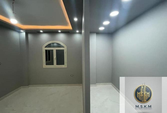 8371913 - Property Image 3