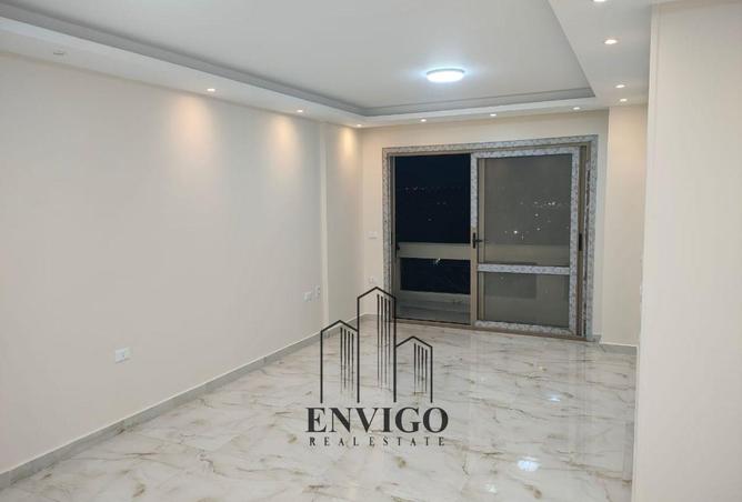 8372199 - Property Image 3