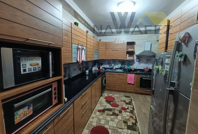 8372212 - Property Image 3