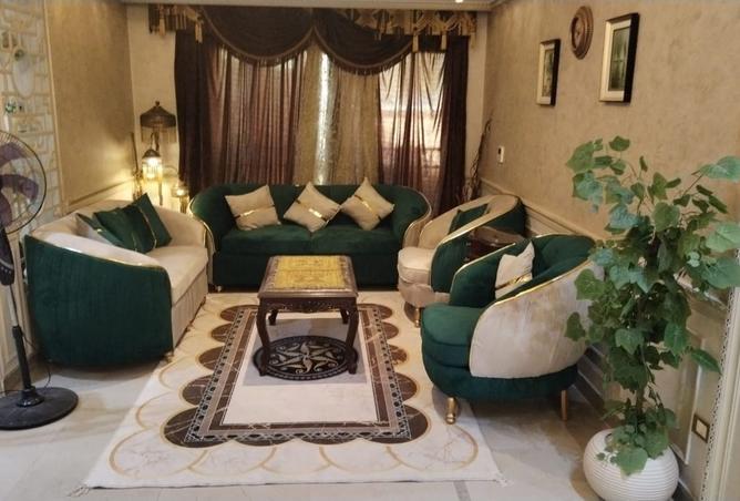 8373044 - Property Image 2