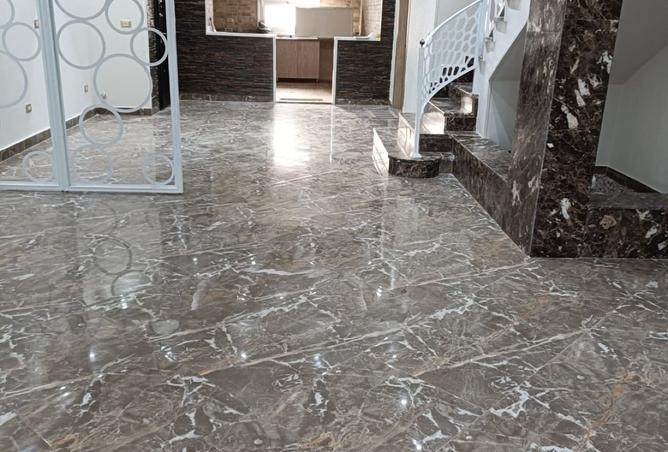 8373620 - Property Image 2