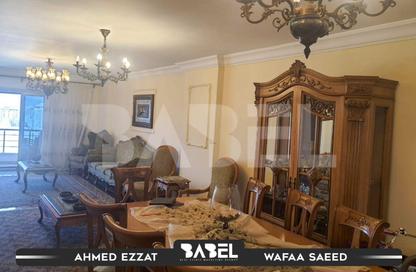 Apartment - 3 Bedrooms - 2 Bathrooms for sale in Ibrahim Helmy St. - Roushdy - Hay Sharq - Alexandria
