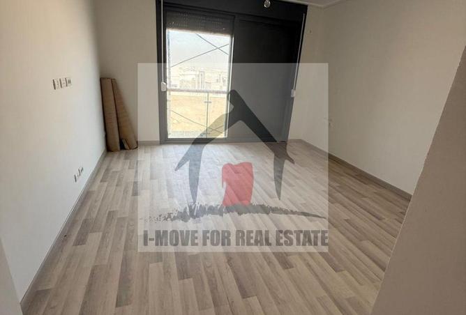 8380918 - Property Image 2