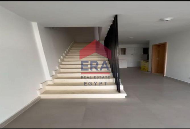 8376370 - Property Image 3