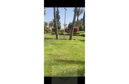 Apartment - 6 Bedrooms - 2 Bathrooms for sale in Zayed 2000 - 4th District - Sheikh Zayed City - Giza