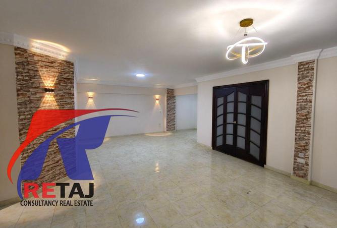 8376772 - Property Image 3