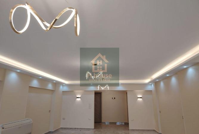 8376951 - Property Main Image