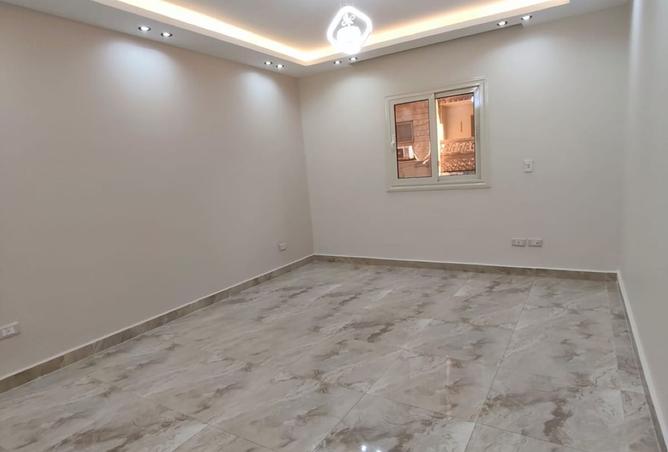 8378068 - Property Image 2