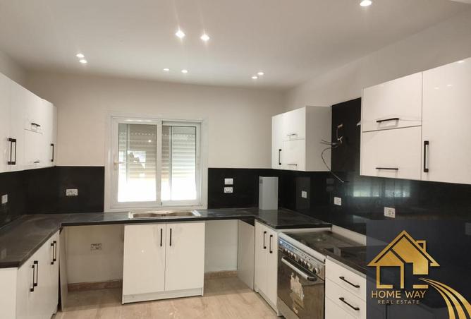 8378951 - Property Image 3