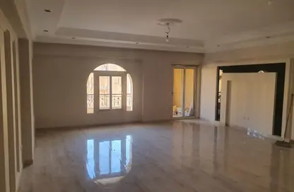 شقة - 3 غرف نوم - 2 حمامات للايجار في حياتى ريزيدنس - المستثمرين الشمالية - مدينة القاهرة الجديدة - القاهرة