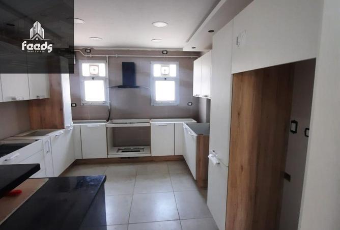 8380701 - Property Image 2