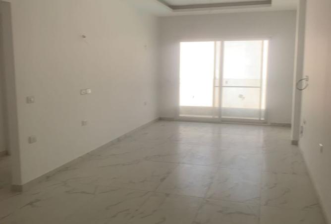 8393424 - Property Image 3